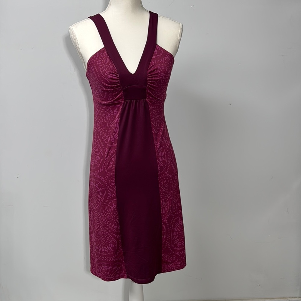Patagonia Women's Mini Dress Pink Burgundy V-Neck Active Ware